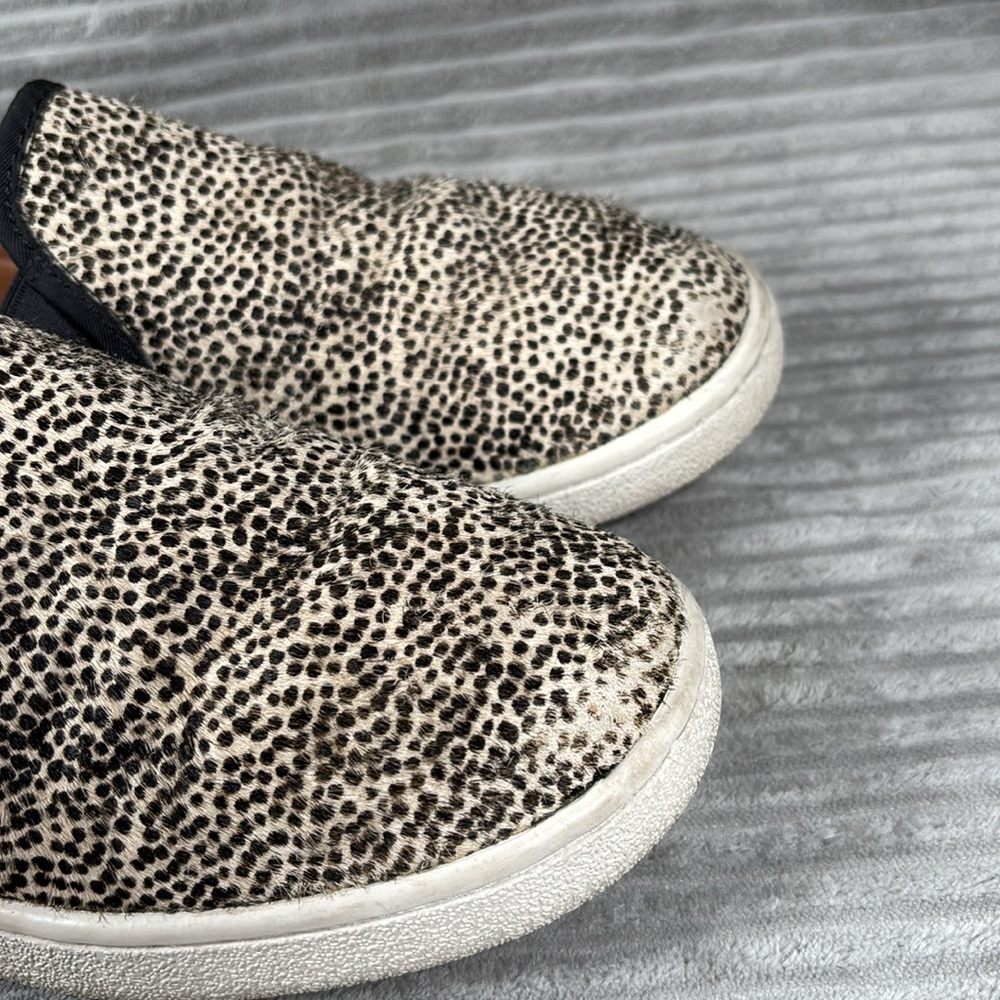 UGG Black and Tan CAS Exotic Genuine Calf Hair Slip Ons Women’s Sz. 7.5 - Picture 4 of 10